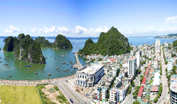 Móng Cái- Vân Đồn- Hạ Long 